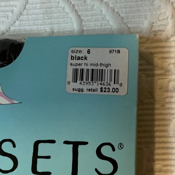 SPANX Love Your Assets High-Waist Shaper in Black. NEW. Size 6 - Picture 3 of 5